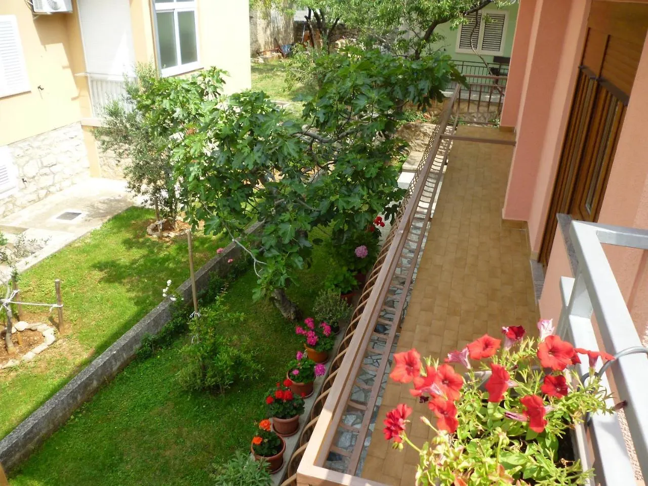 Apartments Pjer Starigrad Paklenica