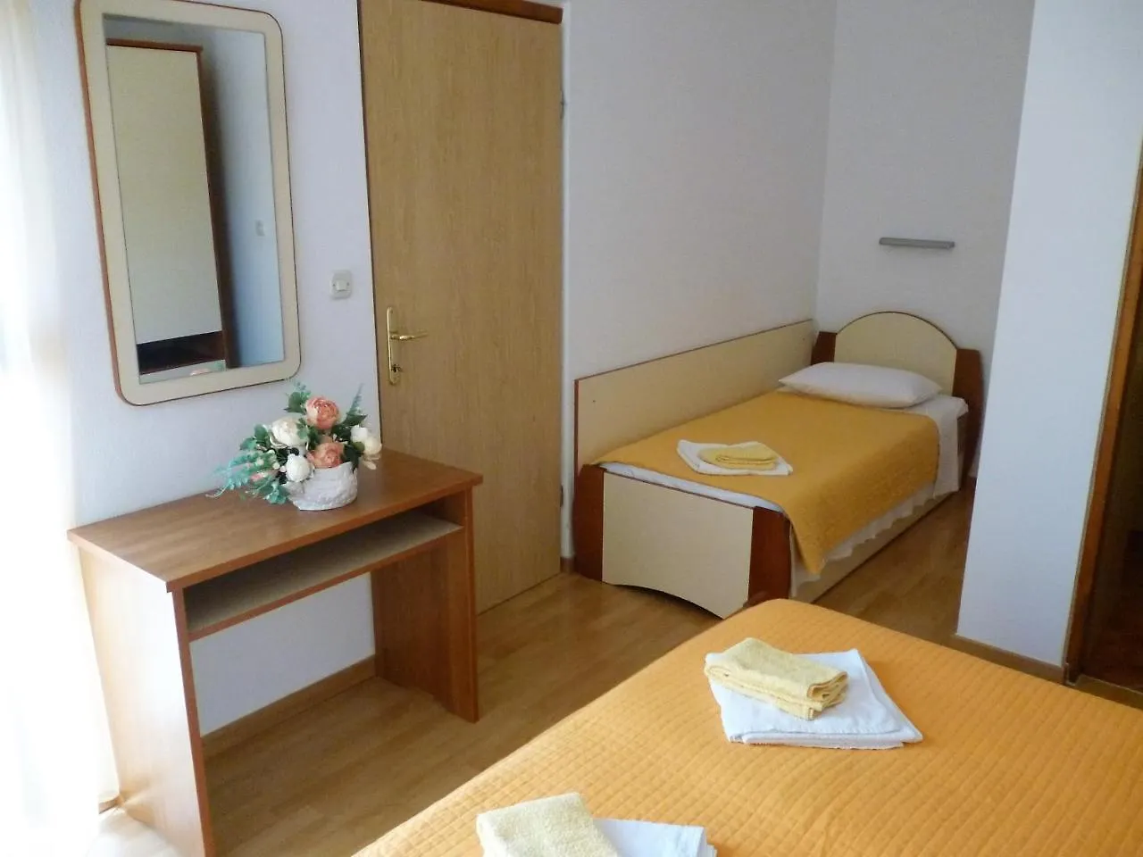 Apartments Pjer Starigrad Paklenica