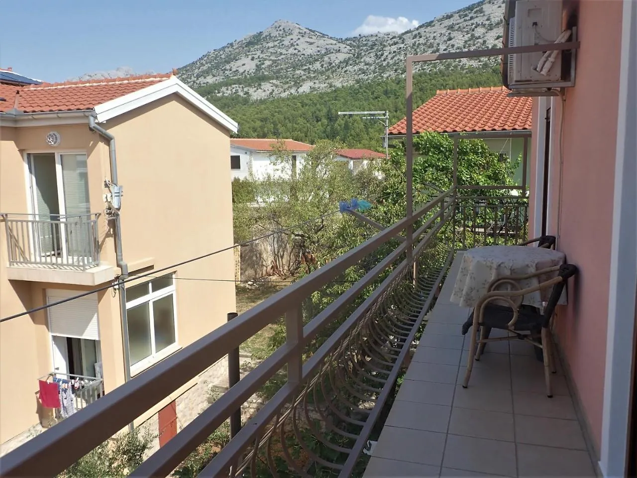 Apartments Pjer Starigrad Paklenica Croatia